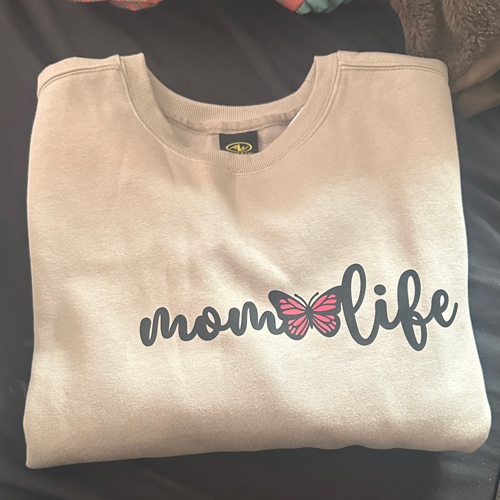Gildan Light Brown 'Mom Life' Sweatshirt